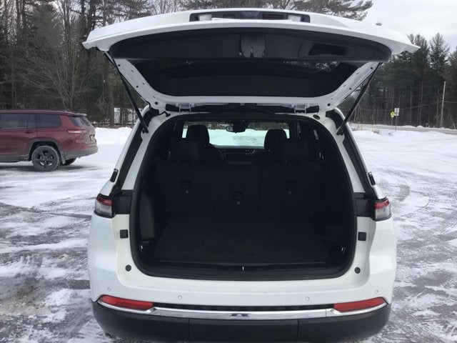 2024 Jeep Grand Cherokee Laredo X