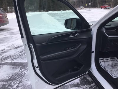 2024 Jeep Grand Cherokee Laredo X