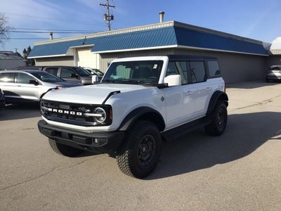 2025 Ford Bronco Outer Banks