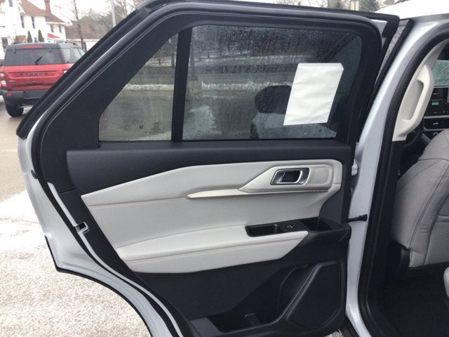 2026 Ford Explorer Active (100A)