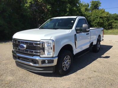 2025 Ford Super Duty F-350 SRW XLT