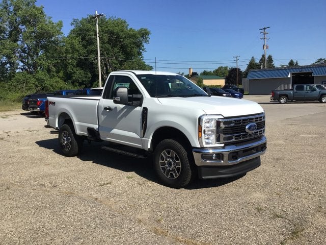 2025 Ford Super Duty F-350 SRW XLT