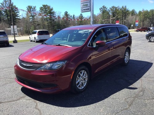 2023 Chrysler Voyager LX