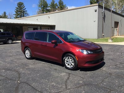 2023 Chrysler Voyager LX