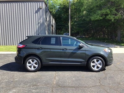 2022 Ford Edge SE