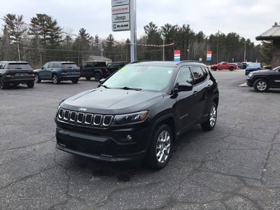 2024 Jeep Compass Latitude Lux