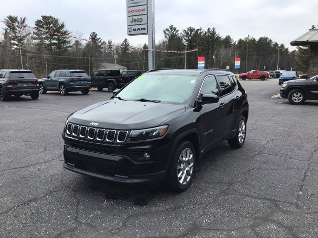 2024 Jeep Compass Latitude Lux