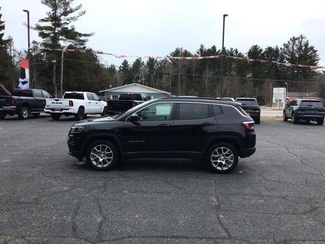 2024 Jeep Compass Latitude Lux