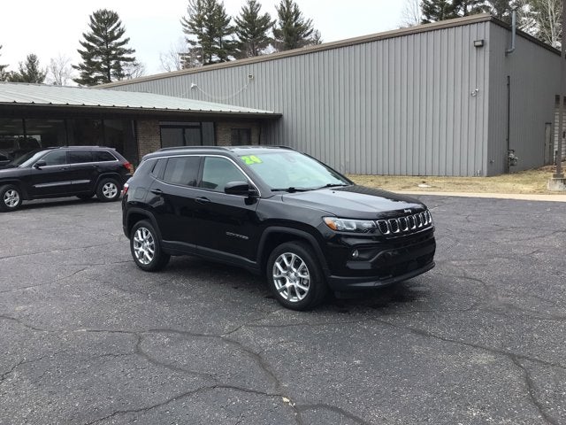 2024 Jeep Compass Latitude Lux