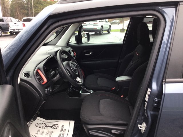 2023 Jeep Renegade Trailhawk