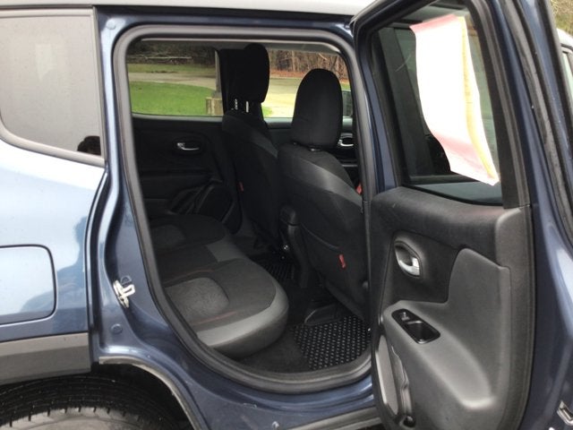 2023 Jeep Renegade Trailhawk